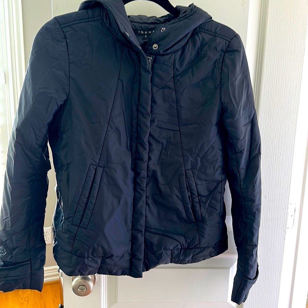 Theory Navy Puffer Size Small